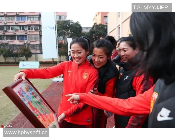 杭州足球队荣登灵活性排行榜第十名展现出色竞技水平 杭州足球队荣登灵活性排行榜第十名展现出色竞技水平